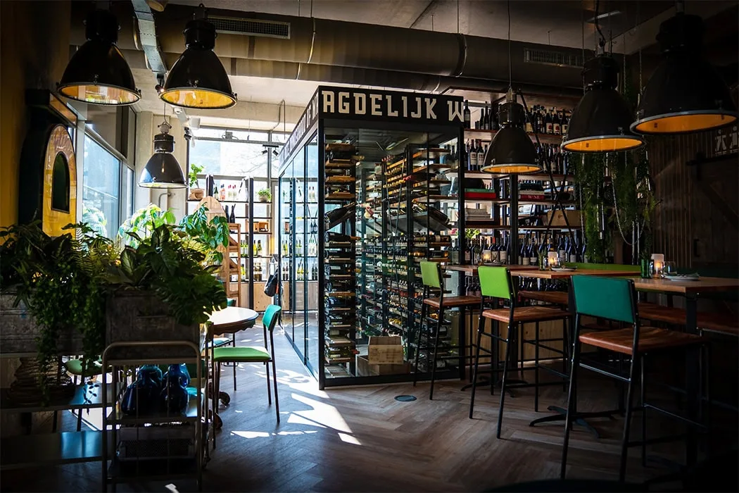 Aards Eetbar & Wijnwinkel