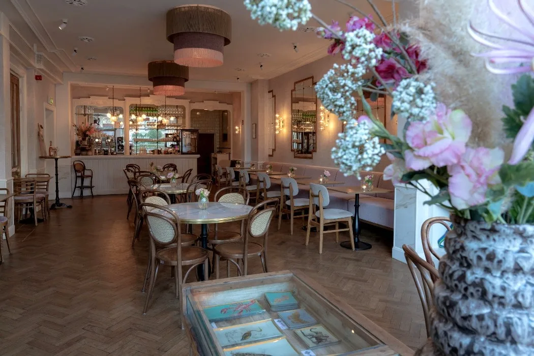 MARIE café boutique